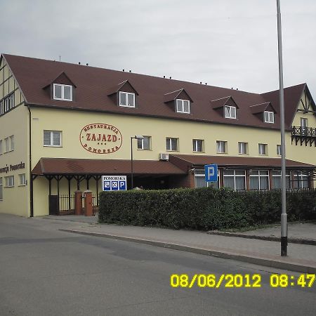 Pomorska Zajazd Restauracja ツァプリネク エクステリア 写真
